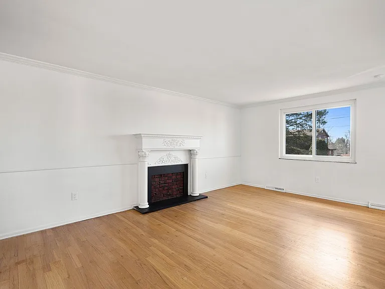 743 Elm Dr — Photo 11