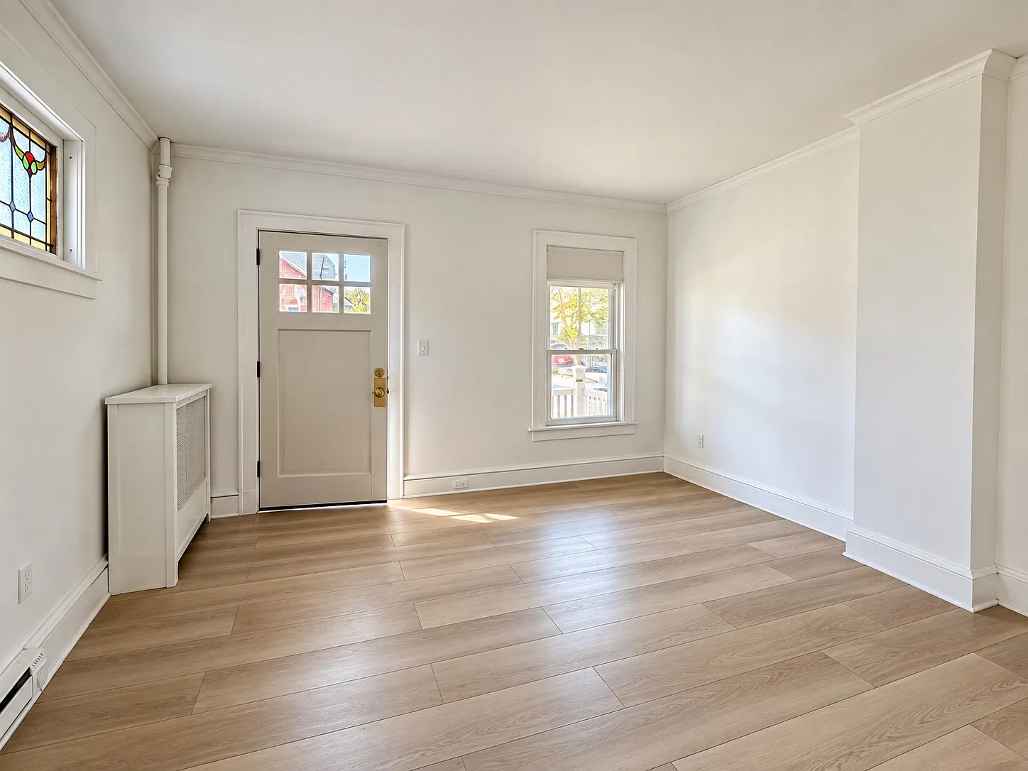4 bed, $1,650 — Photo 2