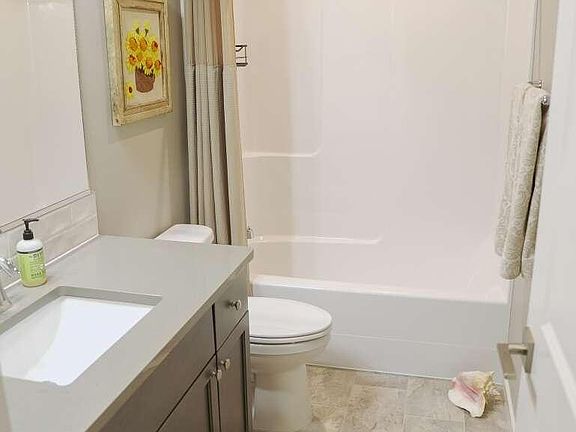 4th image of 16152 N Hadley Loop