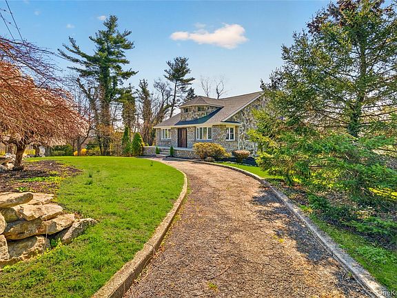 2nd image of 24 Old Knollwood Road
