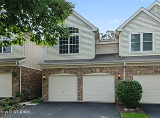 1741 Brookwood Rd, Lisle, IL 60532