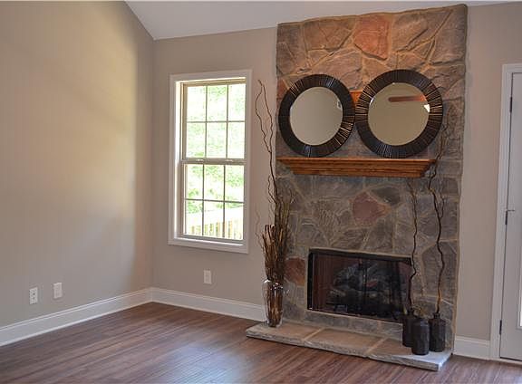2nd image of 233 River Hts Lot 233