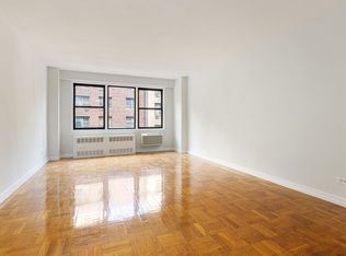 200 E 15th St APT 4L, New York, NY 10003
