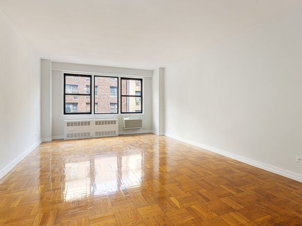 200 E 15th St APT 4L