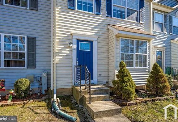 2nd image of 219 Green Fern Way #219