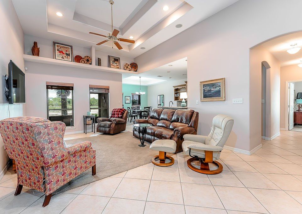 10 Cypress Point Dr, Laguna Vista, TX 78578 | Zillow