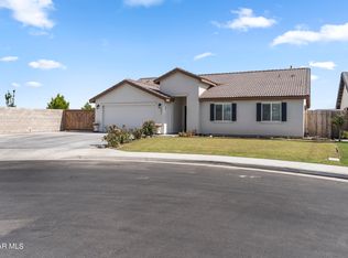 901 James Valley Ct, Bakersfield, CA 93307