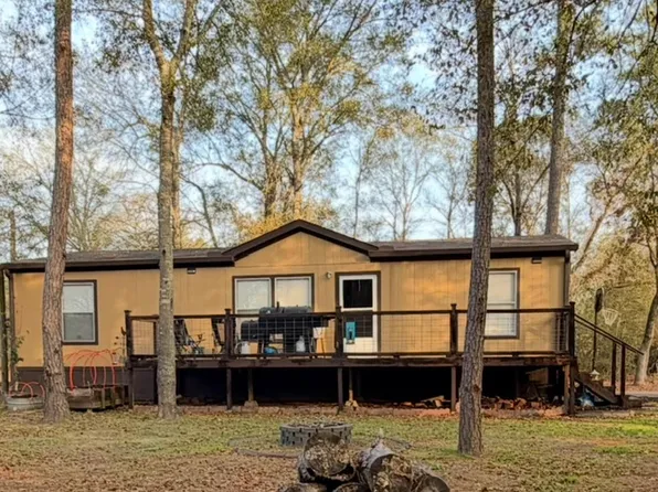 95 Westlake Rd, Trinity, TX 75862