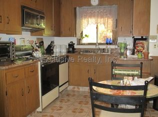 19 Central Ave, Newtonville, MA 02460