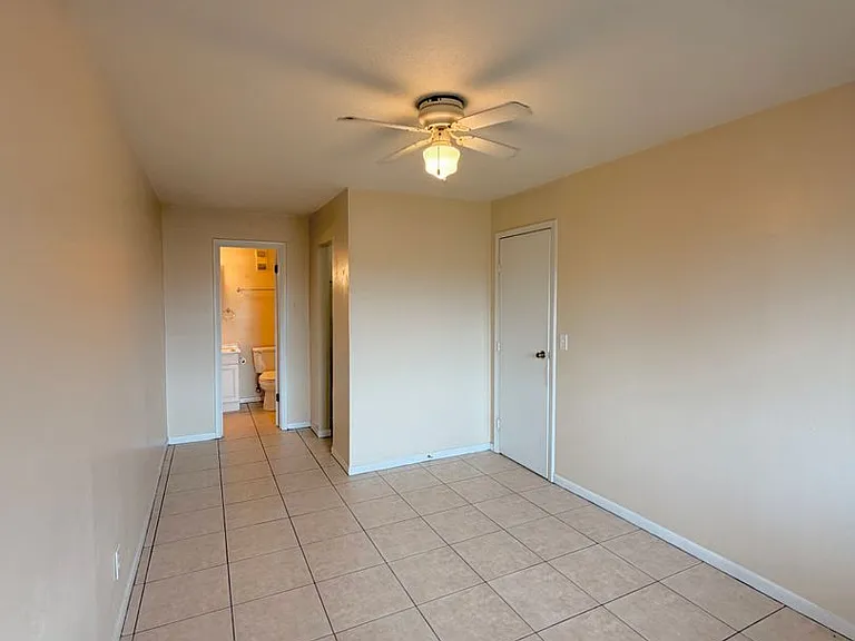 403 Hayden Rd #221 — Photo 5
