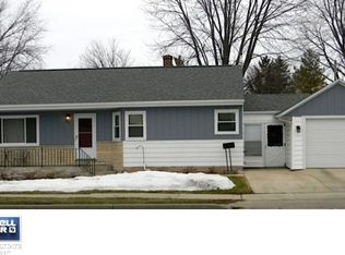 1918 E College Ave, Appleton, WI 54915