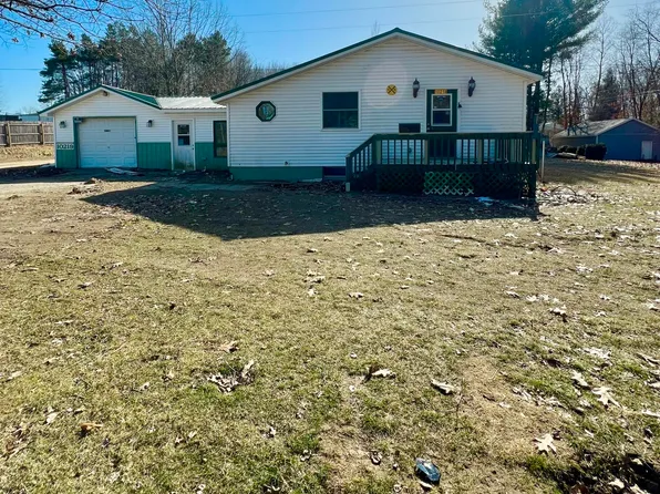 10219 Sidney Rd, Greenville, MI 48838