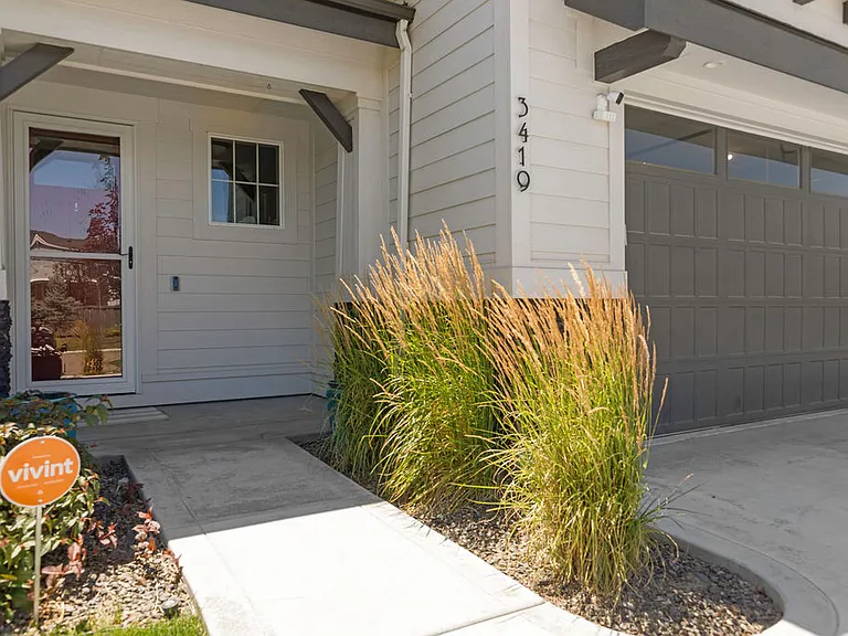 3419 E Rincon St — Photo 2