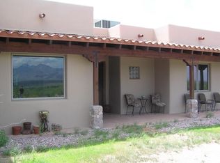 10 Kp Ranch Rd, Tubac, AZ 85646