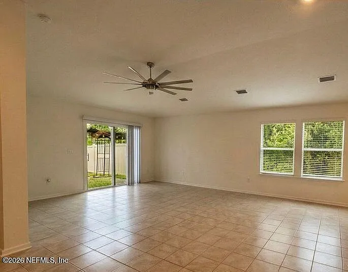 3089 Lucille Ln — Photo 2