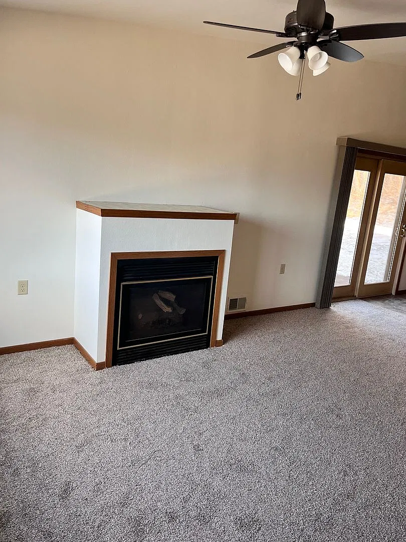 2 bed, 1091 sqft, $1,200 — Photo 3