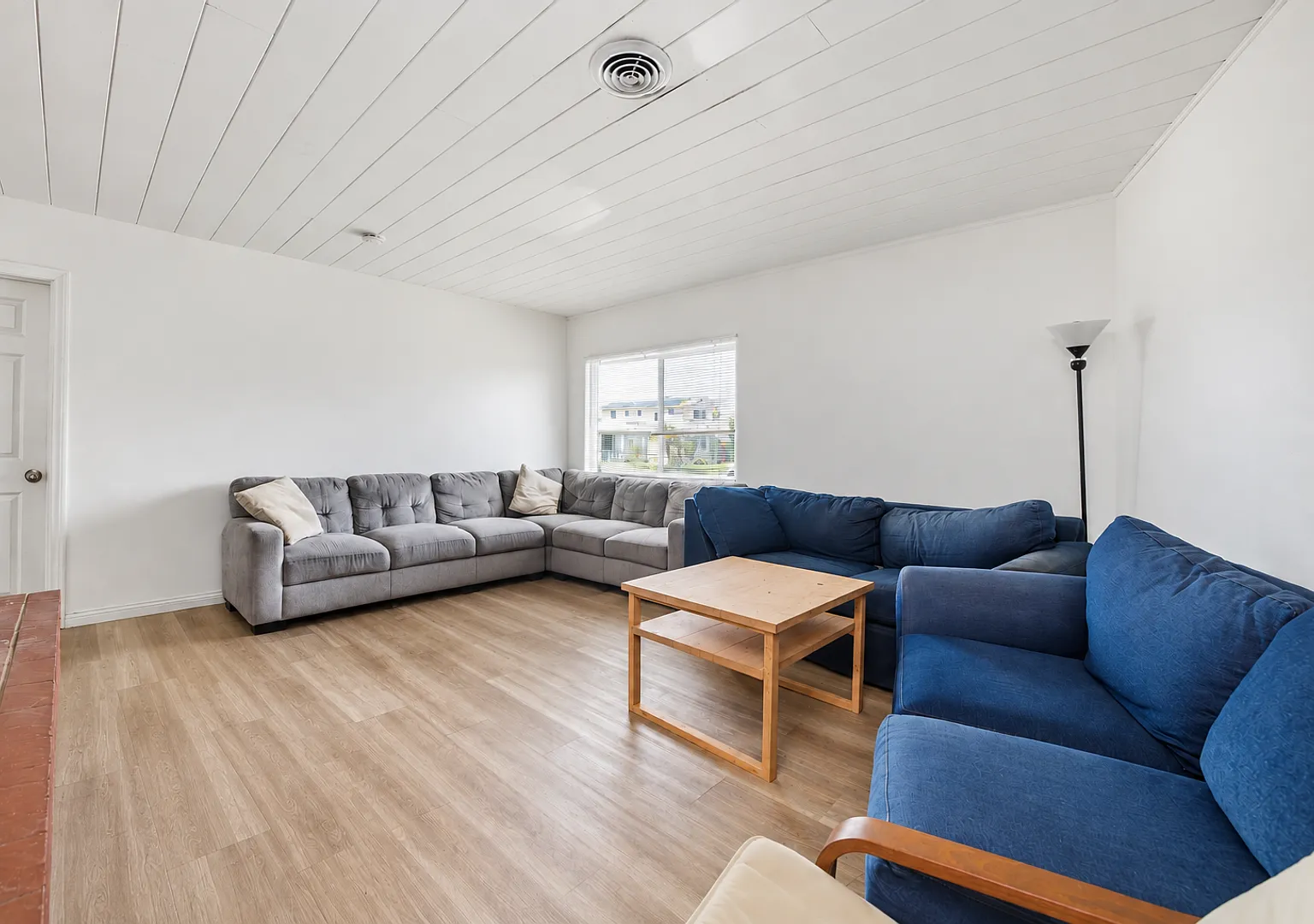 Oversized bedrooms steps to SDSU! — Photo 3