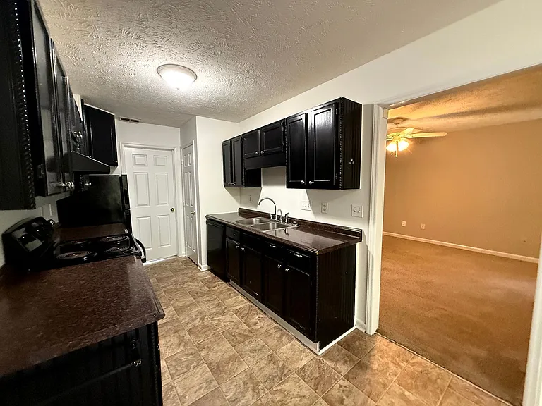 5481 Landview Pl — Photo 13
