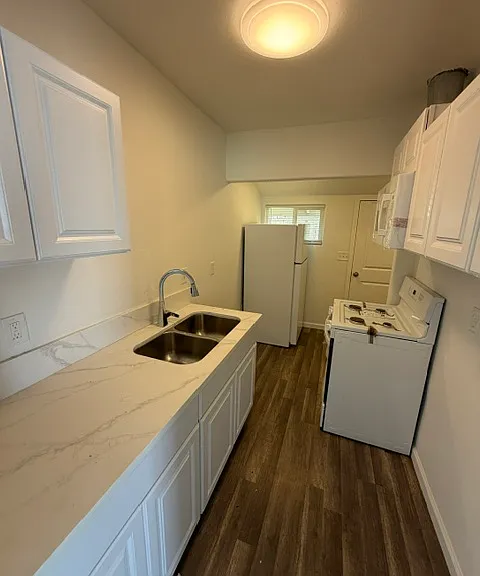 636 E Roosevelt Ave #642A — Photo 4