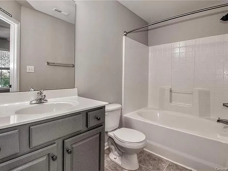 10653 Trolley Run Dr — Photo 12