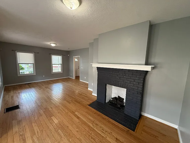 22 Burr St — Photo 9