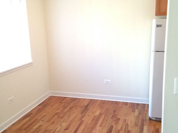 4th image of 5423 N Winthrop Ave APT 308