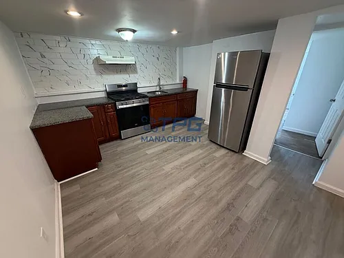 540 Marshall St #2 Photo 1