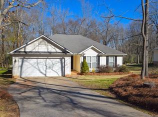 3048 Dairy Farm Dr, Monroe, NC 28110