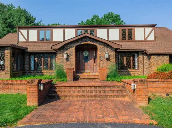 7445 Frazeysburg Rd, Nashport, OH 43830