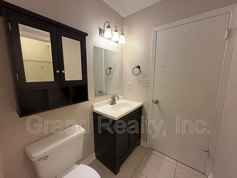 2300 W Michigan Ave #44 — Photo 16