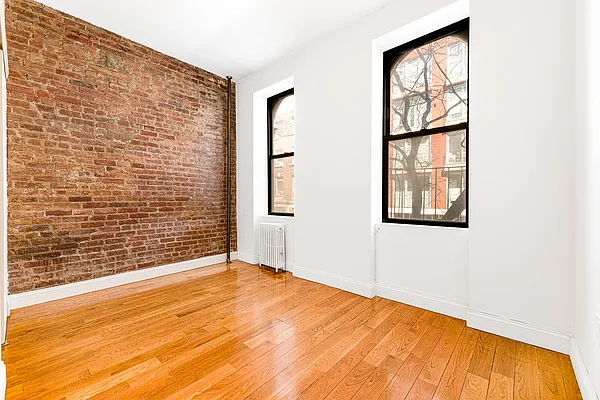 Rented by REAL New York | media 11