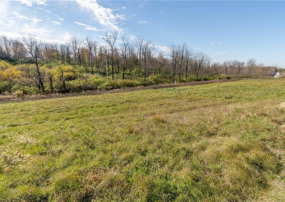 2nd image of 820 Lost Creek Dr