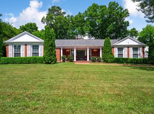 1121 S Crest Rd, Rossville, GA 30741