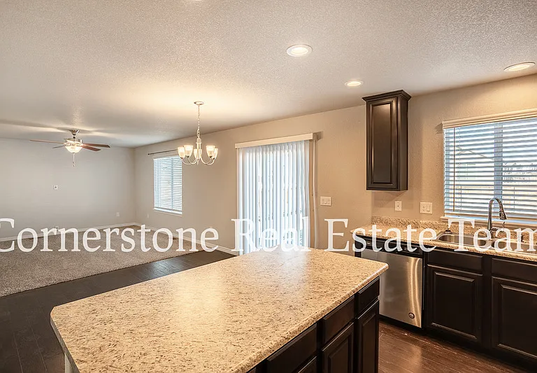 10758 Saco Dr — Photo 17