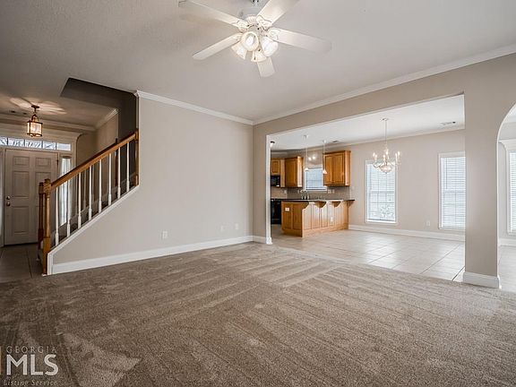 4th image of 459 Blue Creek Ln