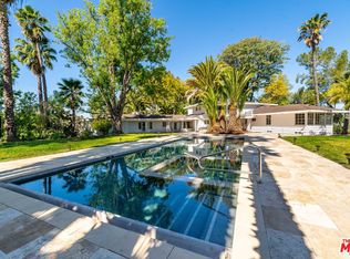 16821 Oak View Dr, Encino, CA 91436