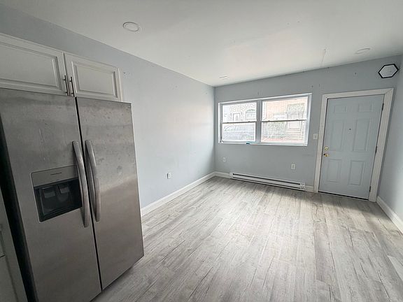 2nd image of 1401 Cotton St #1