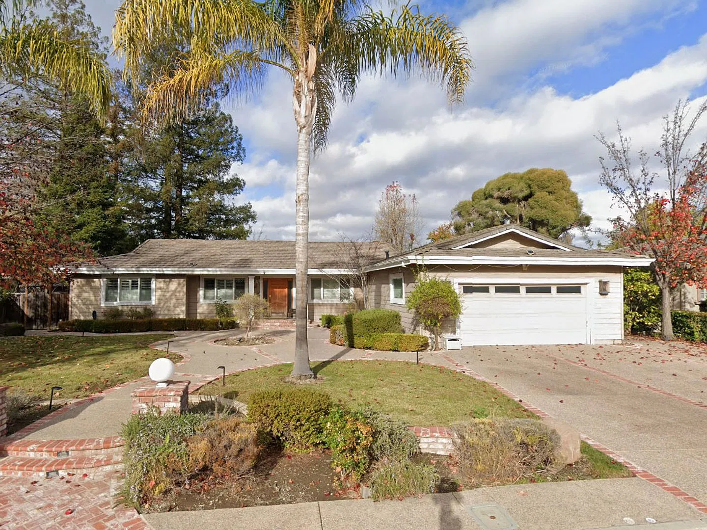 Beautifully updated and spacious 4 bedroom, 2.5 bathroom Single Family home with Saratoga Schools! — Photo 1