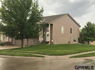 1002 Edward St, Papillion, NE 68046