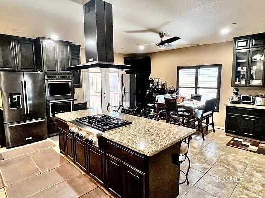 3rd image of 825 Emma Way