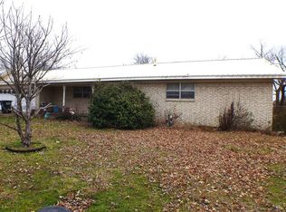 102 Circle Dr, Davis, OK 73030