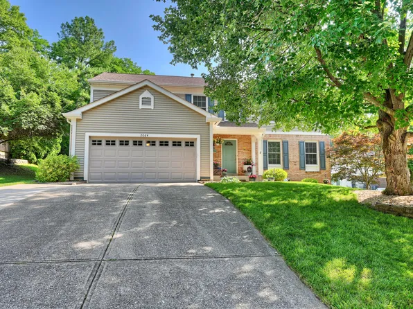 2064 Periwinkle Ct, Crescent Springs, KY 41017