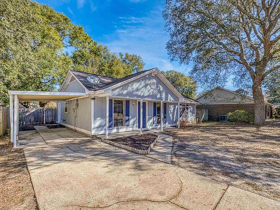 3rd image of 3936 Elmcrest Dr
