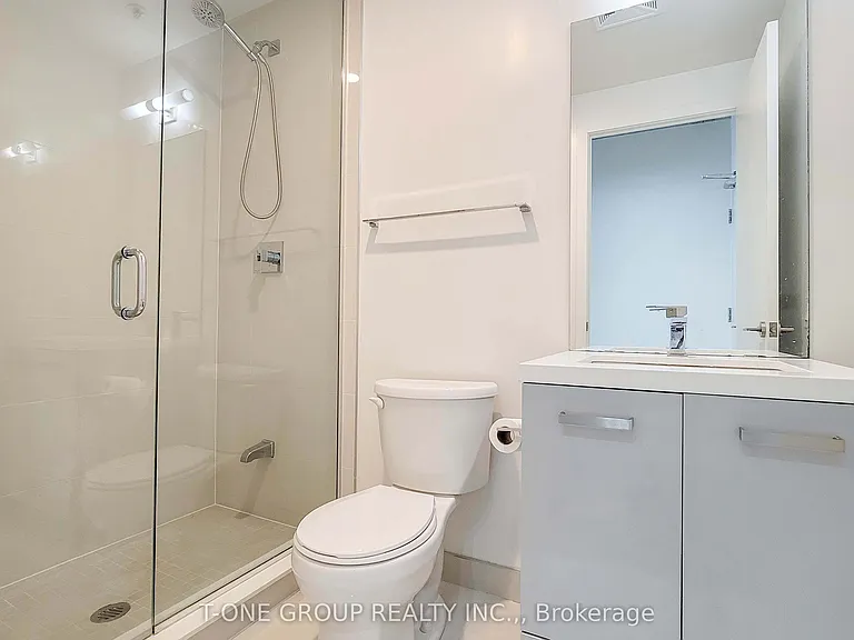 39 Brant St #704 — Photo 13