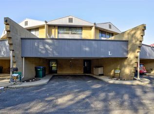 4545 W Pine St APT E, Appleton, WI 54914