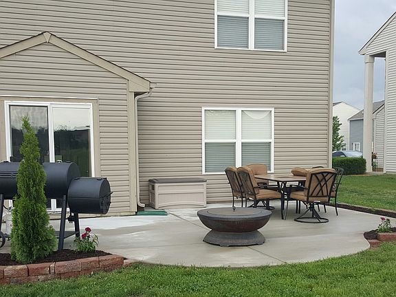 2nd image of 5818 Twin River Ln