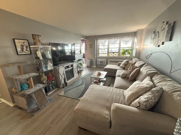 2483 West 16th Street image 6 of 26