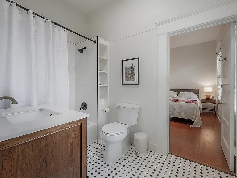 5607 N Branch Ave — Photo 15