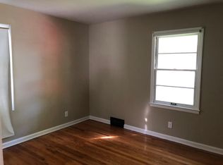 2423 S 7th St, Council Bluffs, IA 51501