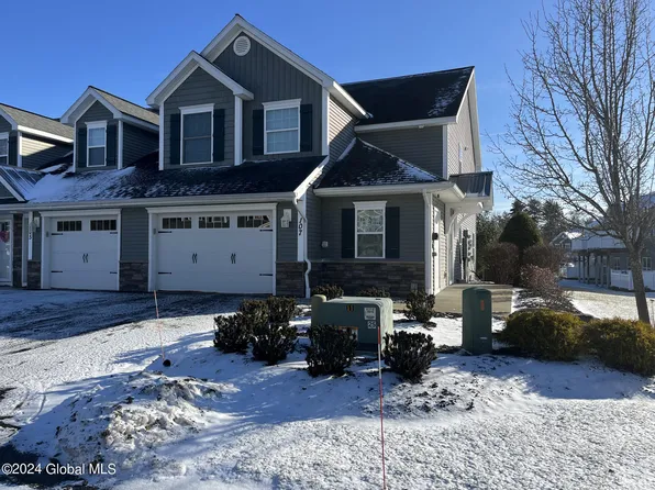 107 Paddock Circle, Schenectady, NY 12306